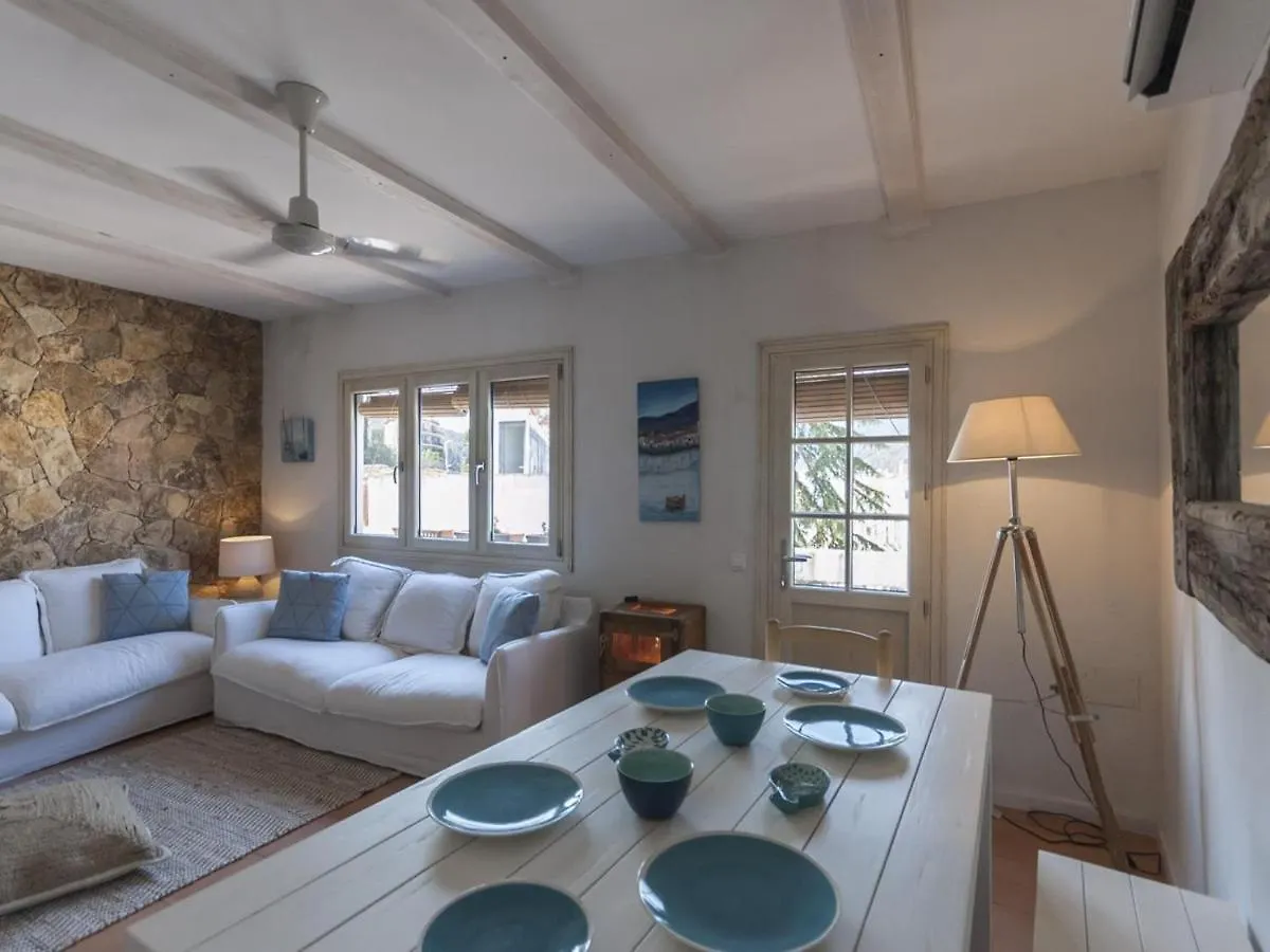 Lets Holidays Charming Fisherman House With Terrace Tossa de Mar Espagne